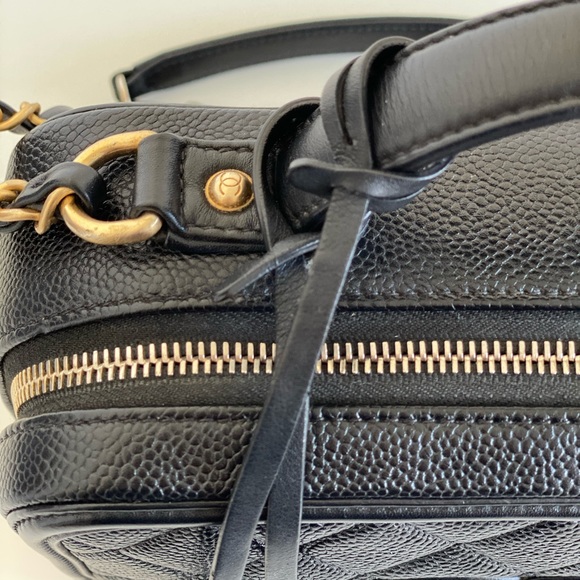 ❌SOLD❌Chanel vanity case - Picture 7 of 13